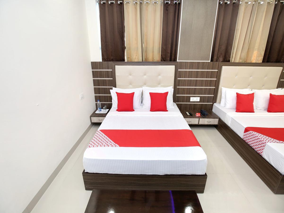 Oyo 12354 Hotel Sangreela Amritsar Exteriér fotografie