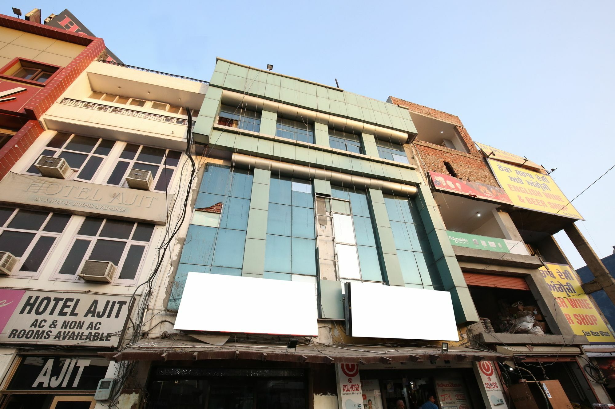 Oyo 12354 Hotel Sangreela Amritsar Exteriér fotografie